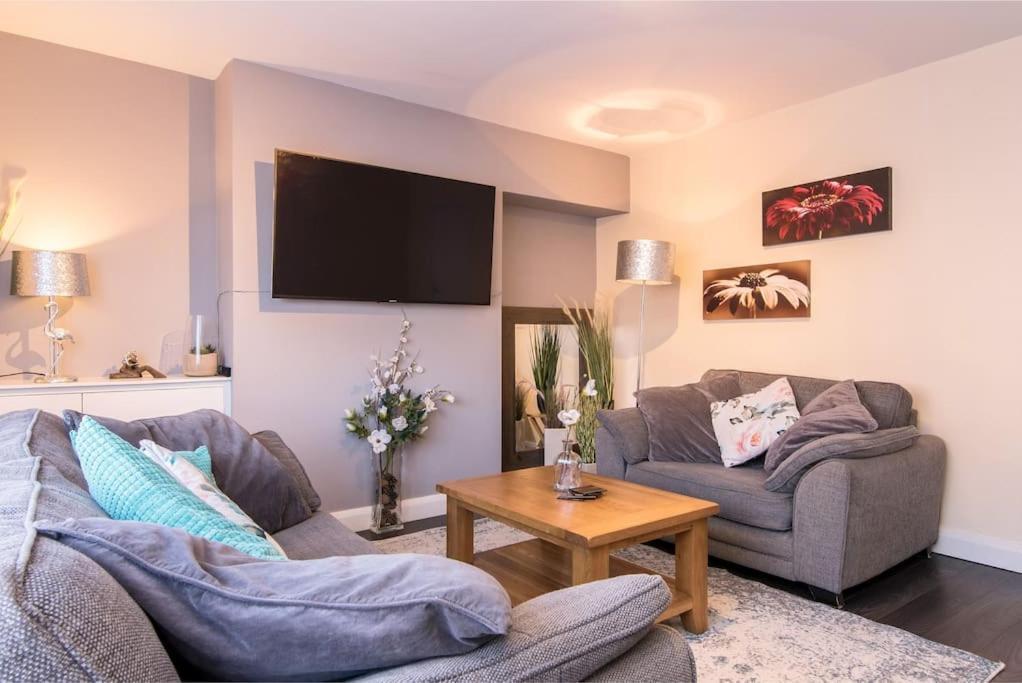 City Home From Home - Peaceful, Cosy & Modern 2Bed House نوتينغهام المظهر الخارجي الصورة