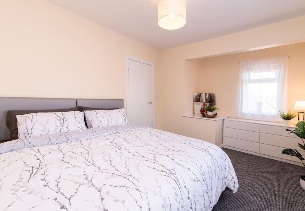 City Home From Home - Peaceful, Cosy & Modern 2Bed House نوتينغهام المظهر الخارجي الصورة